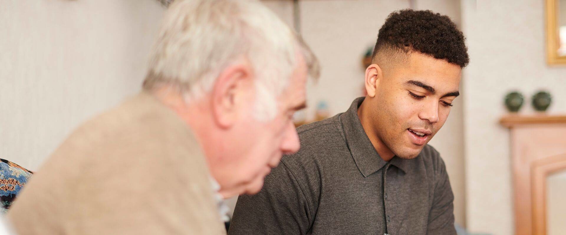 What are the duties of a support worker?